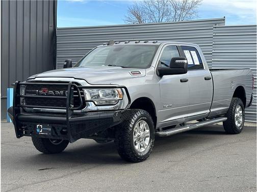 2023 RAM 2500 Big Horn Crew Cab 4x4 8' Box