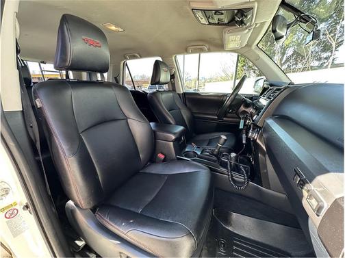 Super White 2018 Toyota 4Runner TRD Off Road Premium