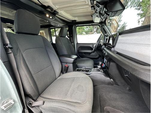Earl Clearcoat 2024 Jeep Wrangler 4xe Sport S