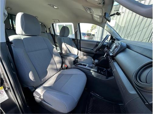 2017 Toyota Tacoma SR