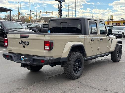 2022 Jeep Gladiator Willys 4x4
