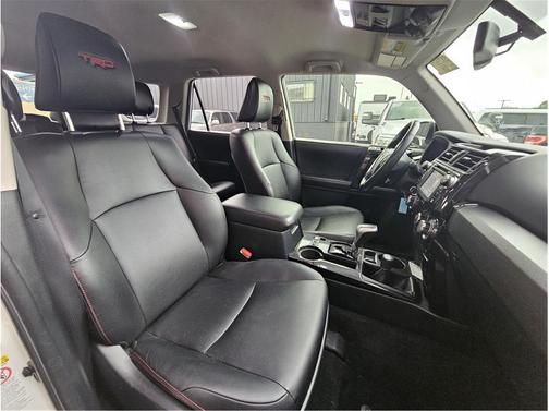 Super White 2017 Toyota 4Runner TRD Pro