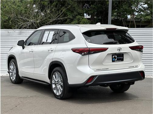 Blizzard Pearl 2020 Toyota Highlander Limited