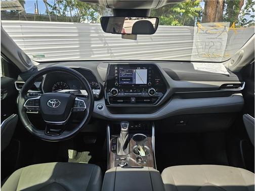 Blizzard Pearl 2020 Toyota Highlander Limited