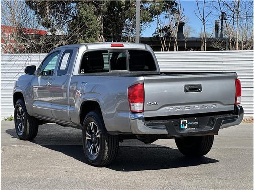 2017 Toyota Tacoma SR5