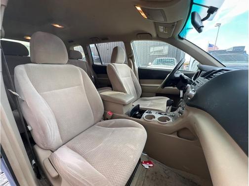 2010 Toyota Highlander SE