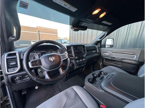 2023 RAM 2500 Big Horn Crew Cab 4x4 8' Box