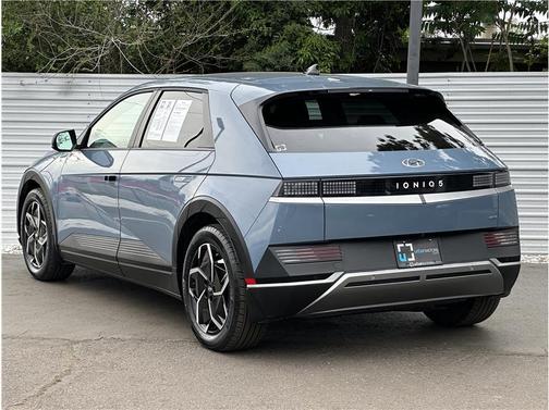 Lucid Blue 2024 Hyundai IONIQ 5 SE