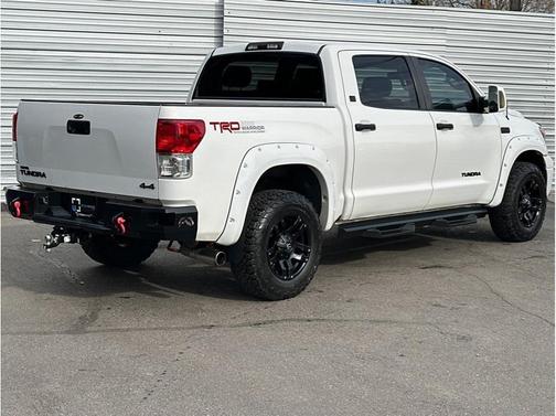 2011 Toyota Tundra Grade