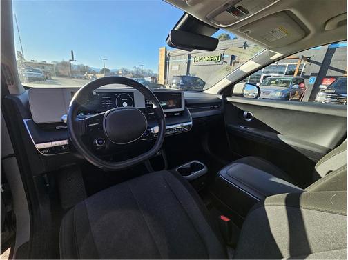 2024 Hyundai IONIQ 5 SEL