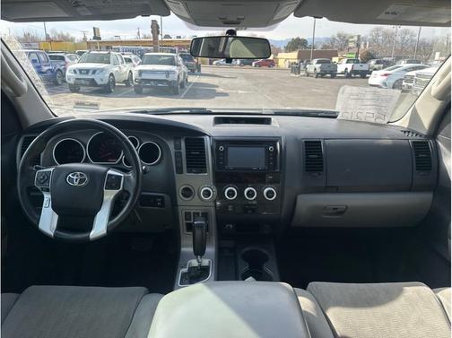 2017 Toyota Sequoia SR5