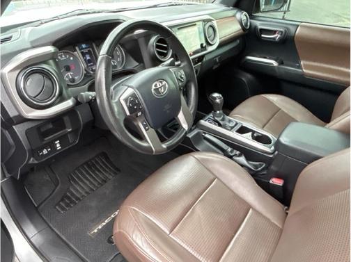 2016 Toyota Tacoma Limited