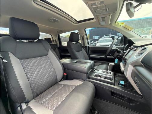 2018 Toyota Tundra SR5