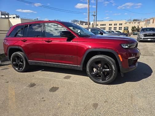 Velvet Red Pearlcoat 2023 Jeep Grand Cherokee Limited