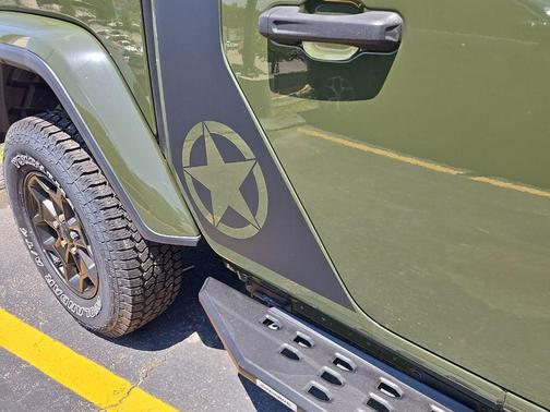 Green Clearcoat 2021 Jeep Gladiator Willys
