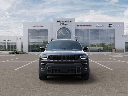 diamond black crystal pearlcoat 2026 Jeep Cherokee Overland