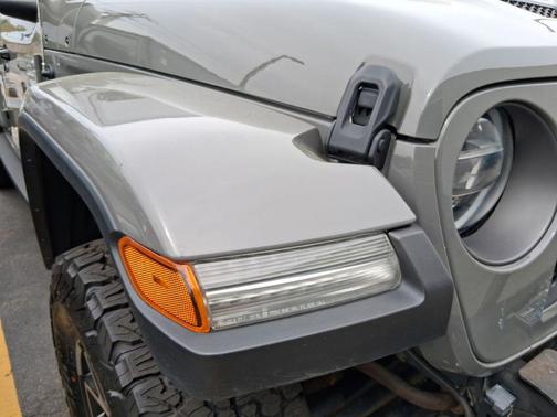 Gray Clearcoat 2021 Jeep Gladiator Mojave