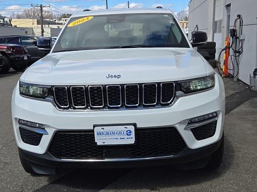 Bright White Clearcoat 2023 Jeep Grand Cherokee Limited