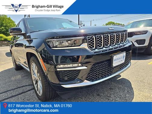Diamond Black 2023 Jeep Grand Cherokee Summit