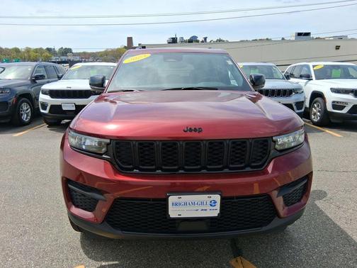 Velvet 2023 Jeep Grand Cherokee Altitude