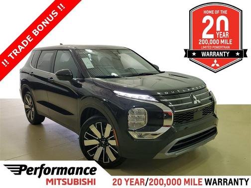 2025 Mitsubishi Outlander SE