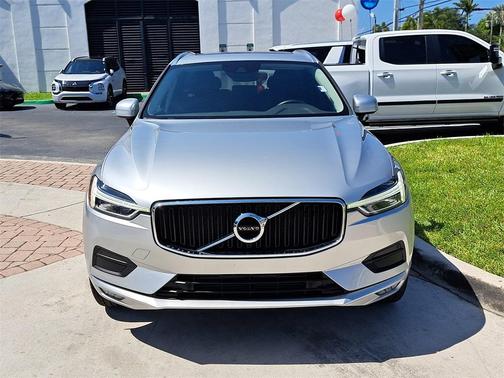 2021 Volvo XC60 T5 Momentum