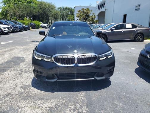 Black Sapphire Metallic 2020 BMW 330 i