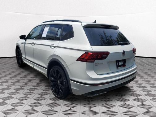 Pure White 2021 Volkswagen Tiguan 2.0T SE R-Line Black
