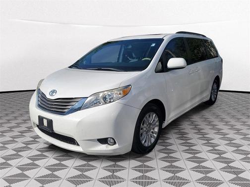 2014 Toyota Sienna XLE
