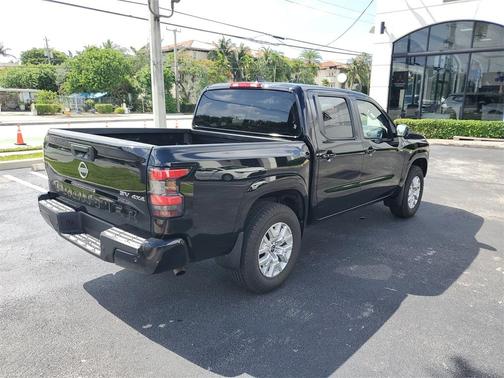 2022 Nissan Frontier SV