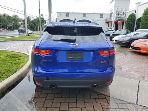 2018 Jaguar F-PACE 25t Premium