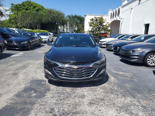 Mosaic Black Metallic 2022 Chevrolet Malibu 1LS