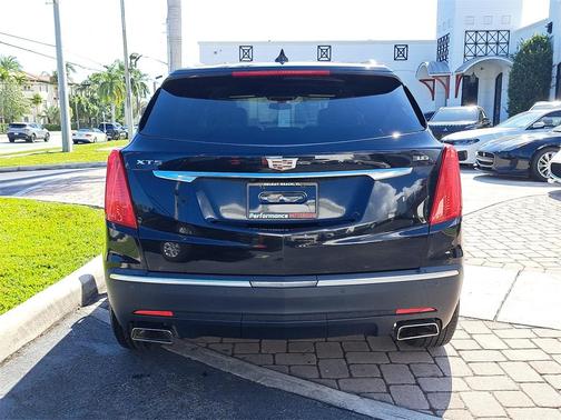 2018 Cadillac XT5 Base