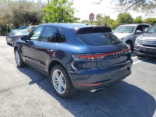 2021 Porsche Macan Base