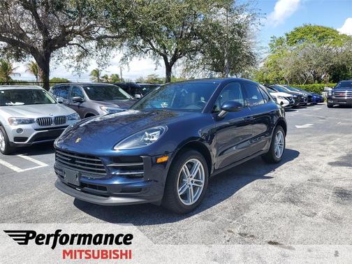 2021 Porsche Macan Base