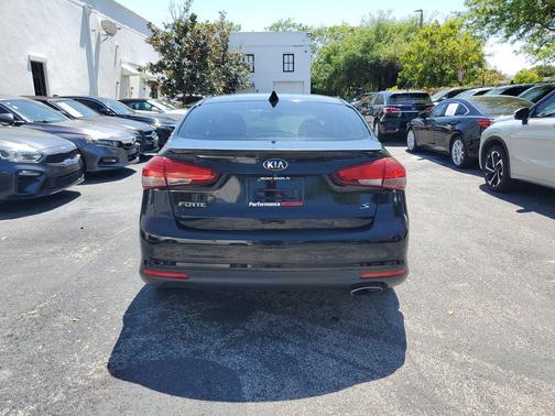 Aurora Black Pearl 2017 Kia Forte S