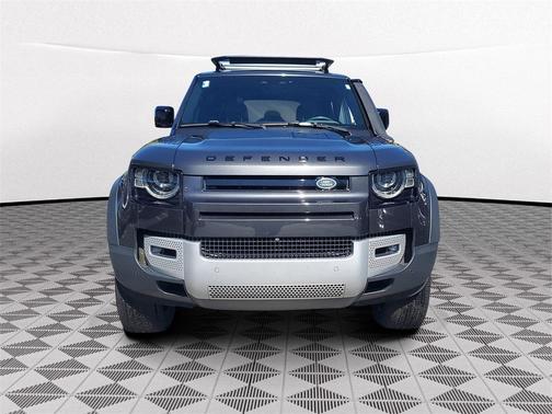 2023 Land Rover Defender 110 SE