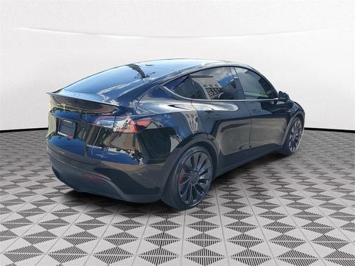 2024 Tesla Model Y Performance