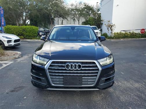 2019 Audi Q7 55 Premium Plus