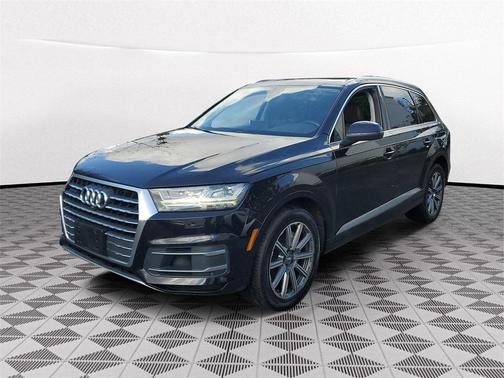 2019 Audi Q7 55 Premium Plus