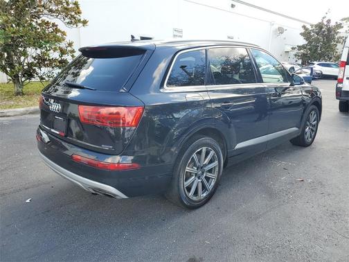 2019 Audi Q7 55 Premium Plus
