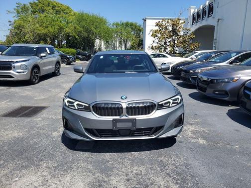 Brooklyn Gray Metallic 2025 BMW 330 i xDrive