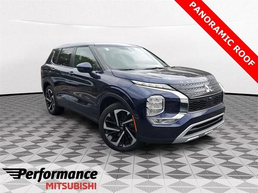 2023 Mitsubishi Outlander SE Special Edition
