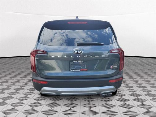 2021 Kia Telluride S