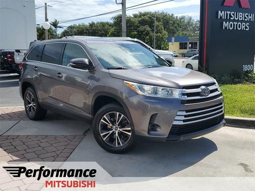 2019 Toyota Highlander LE