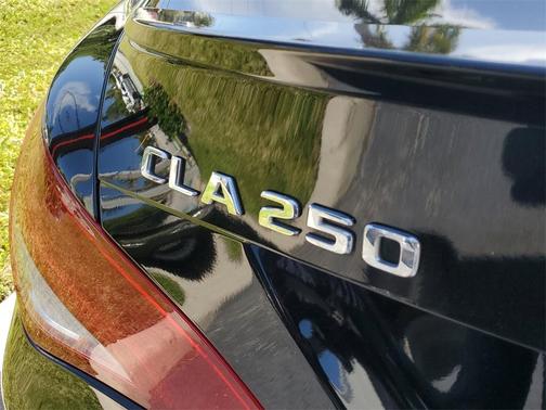 2017 Mercedes-Benz CLA 250 Base