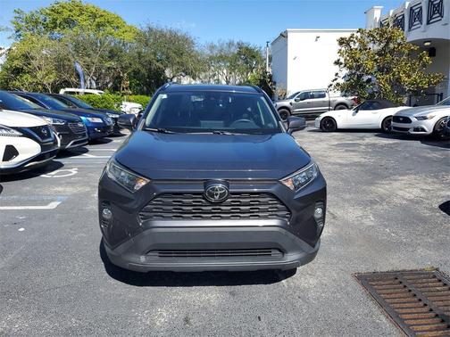 2020 Toyota RAV4 XLE