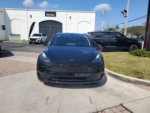 2024 Tesla Model Y Performance