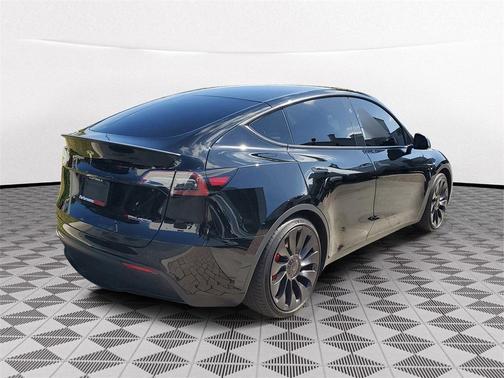 2024 Tesla Model Y Performance