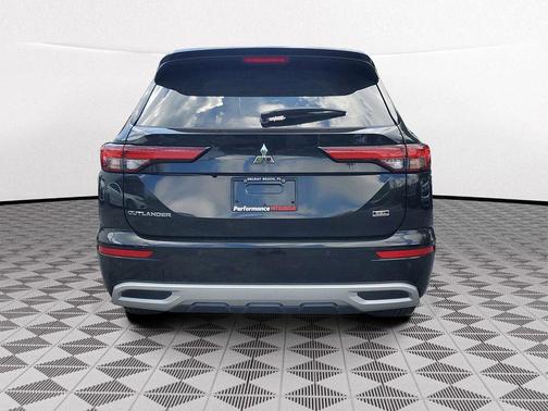 2022 Mitsubishi Outlander SEL